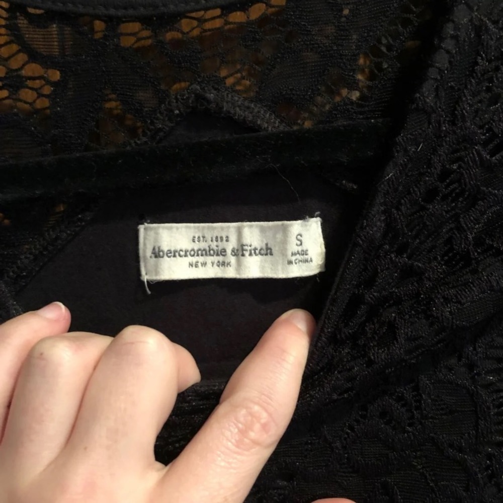 Dress - Picture 4 of 4